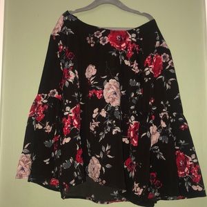 Women’s Floral Pattern Shirt